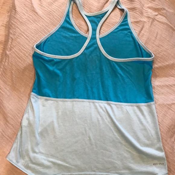 Nike tank top - Picture 2 of 4